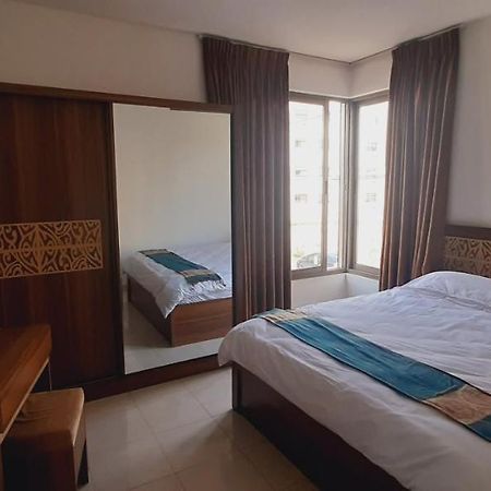 Furnished Apartments Near Mcdonald'S Al-Madina Al-Monawara St Amman Ngoại thất bức ảnh